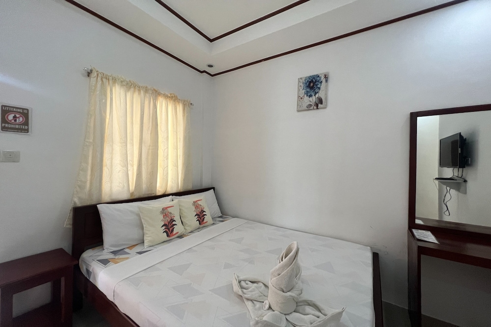 dinahs pension house