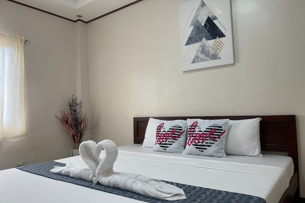 dinahs pension house