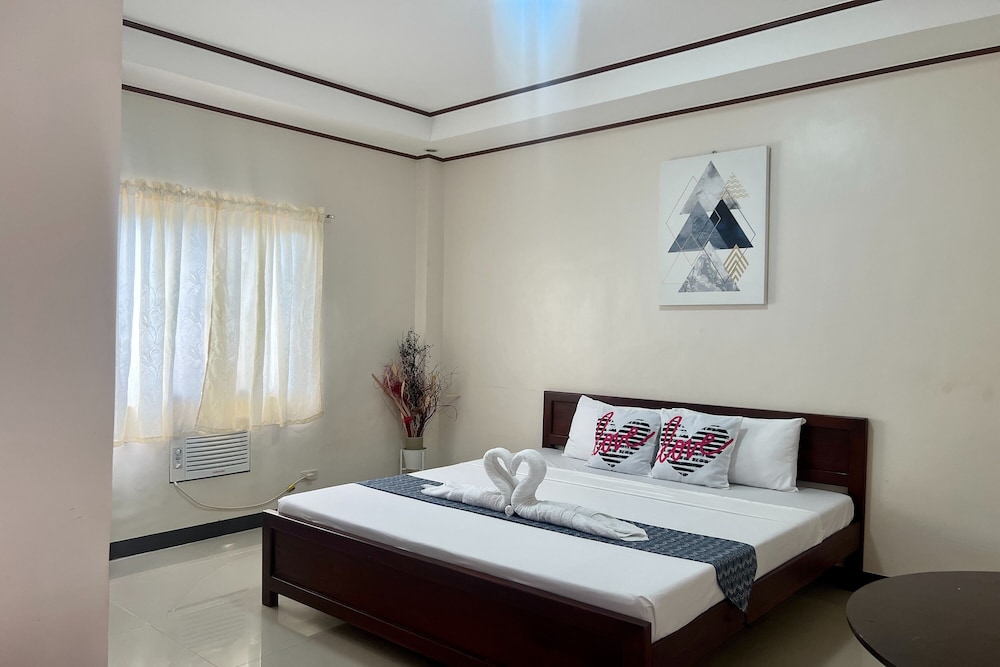 dinahs pension house