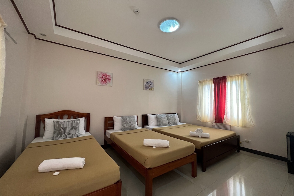 dinahs pension house