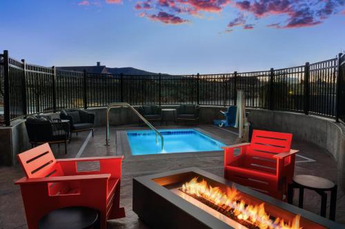 the hoffmann hotel basalt aspen tapestry collection by hilton