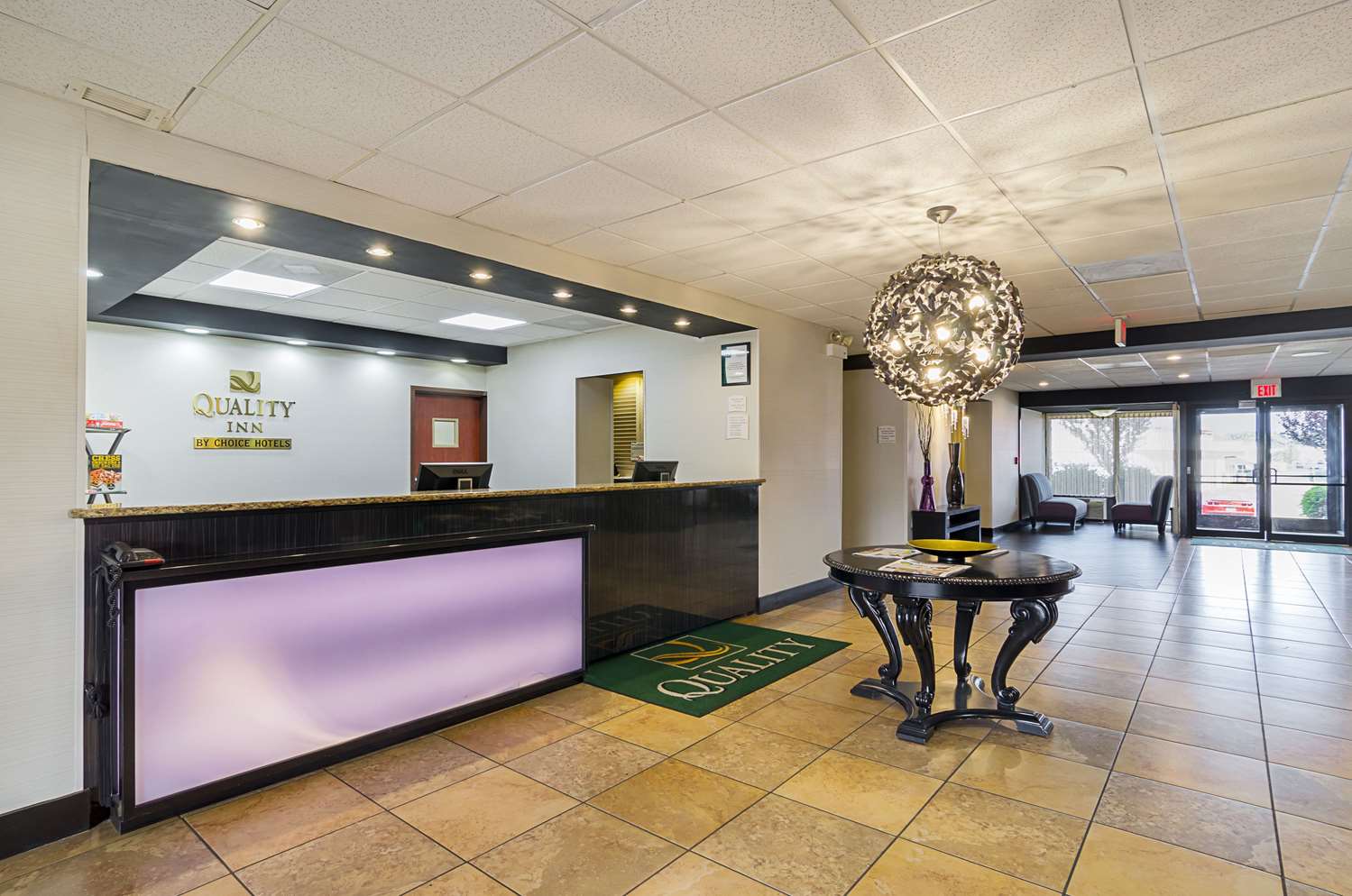 holiday inn and suites richmond west end