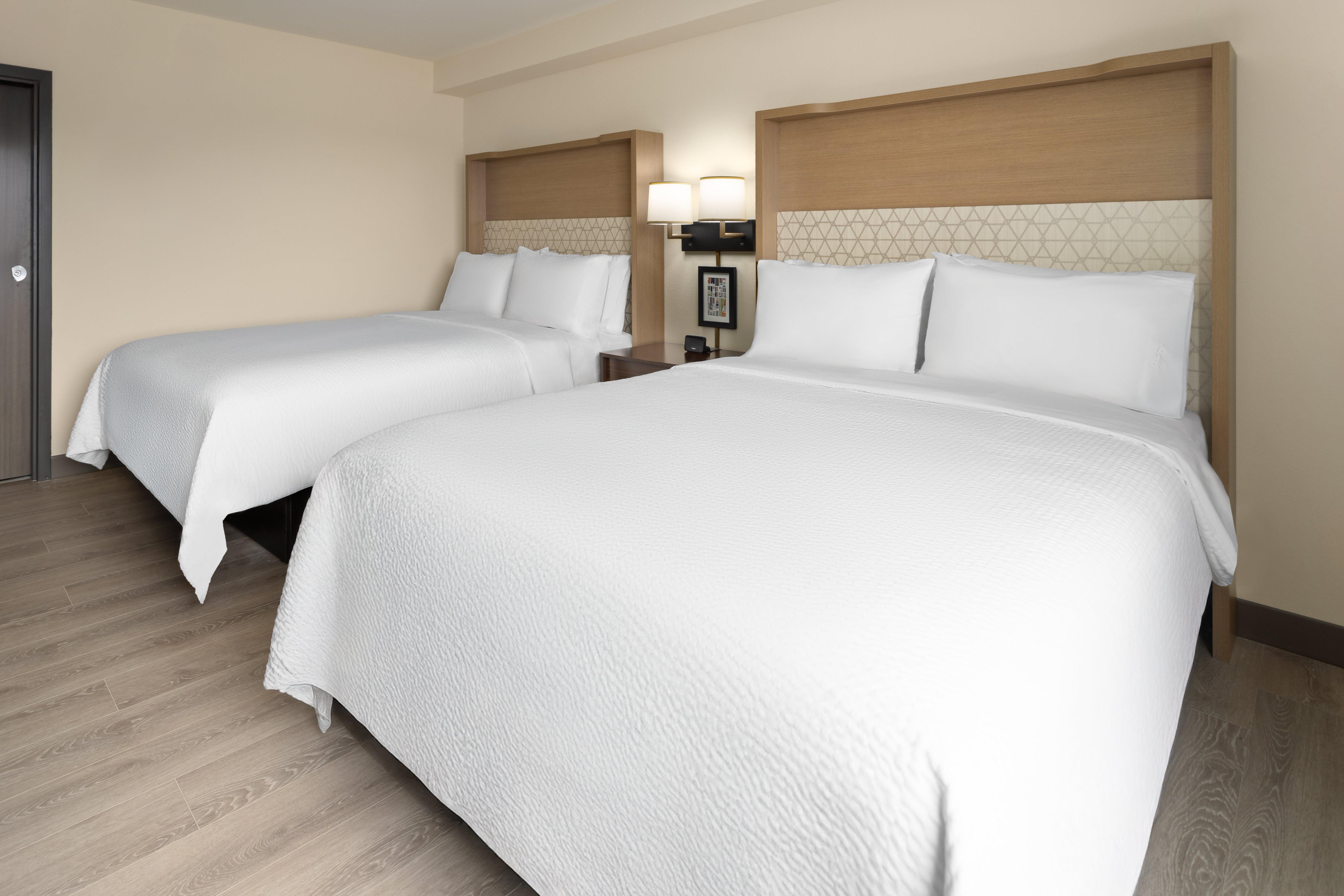 holiday inn and suites richmond west end