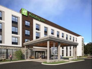 holiday inn and suites richmond west end