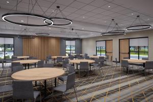 holiday inn and suites richmond west end