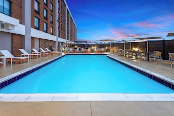 Holiday Inn & Suites Richmond - West End,Henrico>>Richmond,3 star