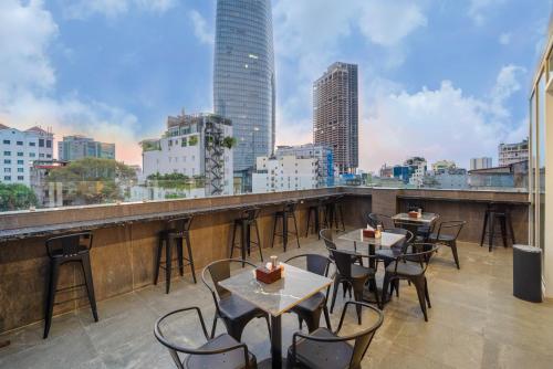 hato saigon hotel and rooftop