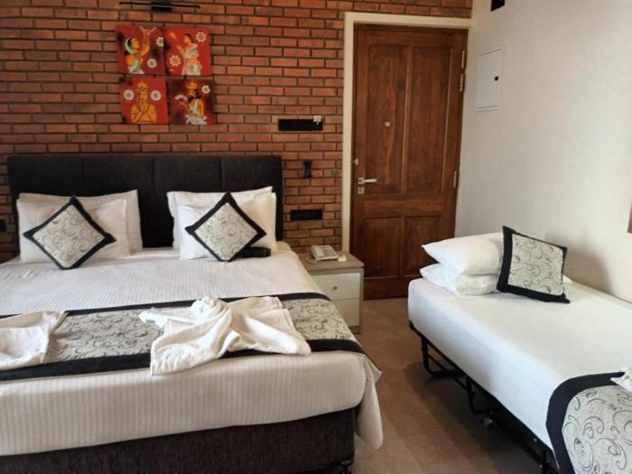 abhaya mandapa hotel