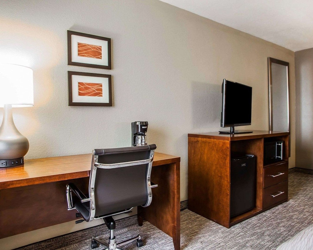 comfort inn marshalltown south