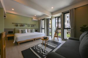 chamemon bed phuket town