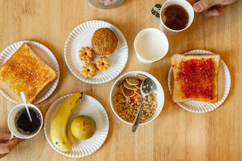 chamemon bed phuket town