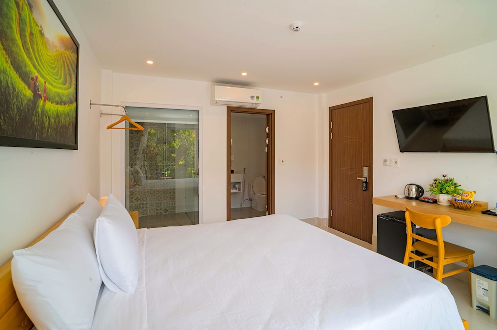 white house central villa