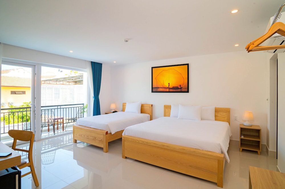 white house central villa