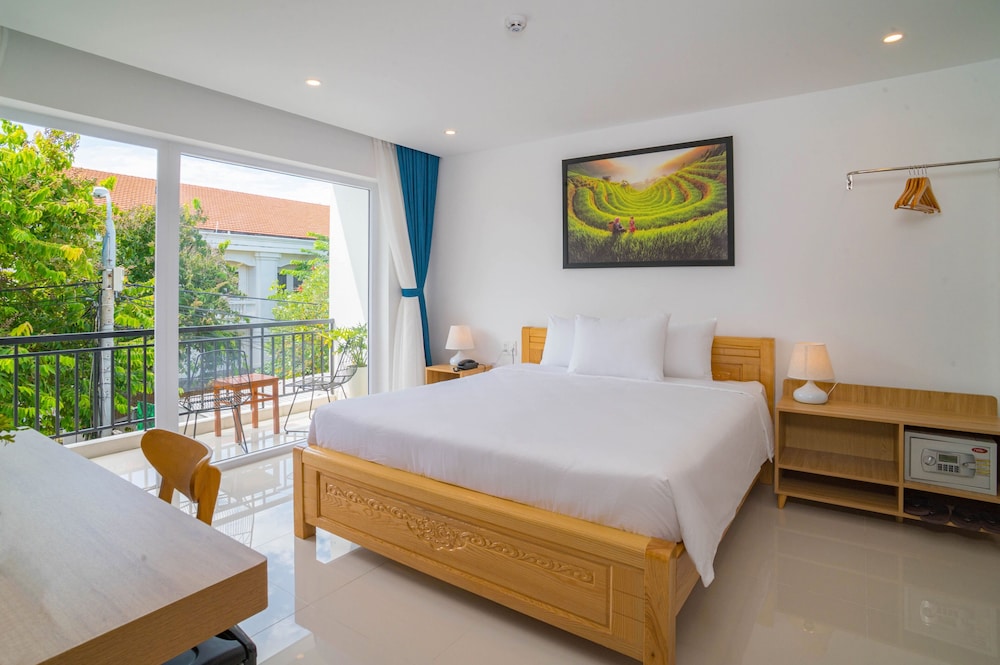 white house central villa