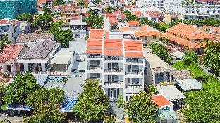 white house central villa