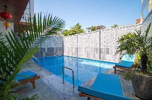 white house central villa