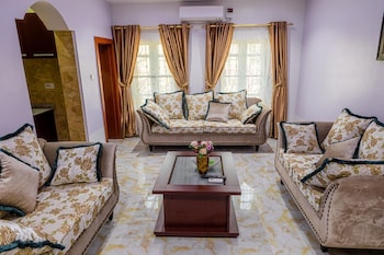 alheri royal apartment