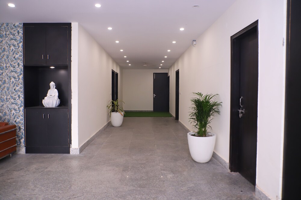 lyf corporate suites noida sector 19