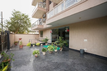 daffodils serviced apartment