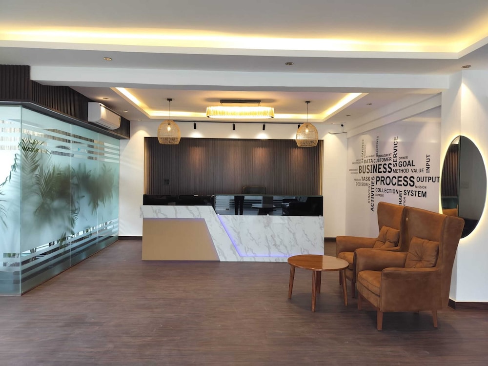 the hoften elite 32 avenue sector 15 gurugram