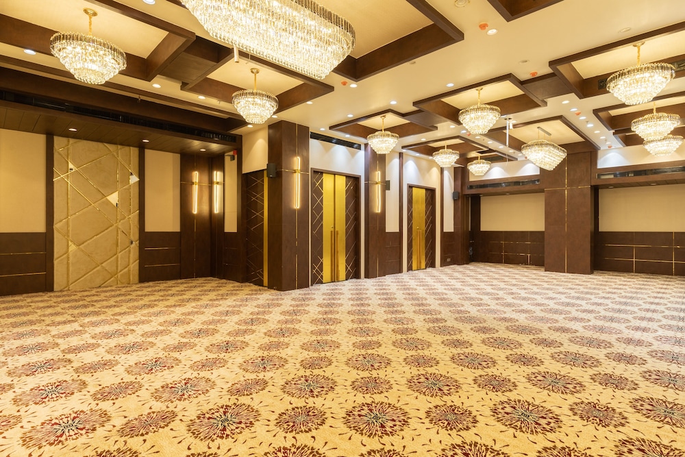 royal rawal luxury boutique hotel