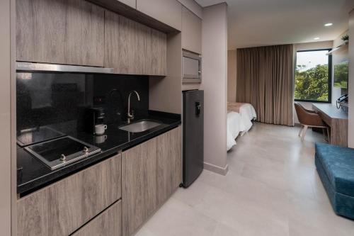 amari living suites