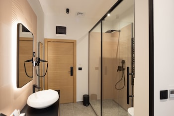 hop inn rooms and suites belgrade