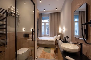 hop inn rooms and suites belgrade