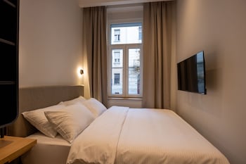hop inn rooms and suites belgrade