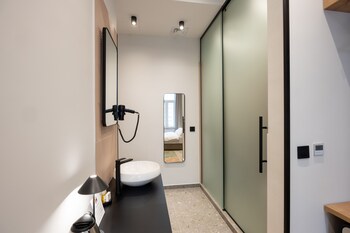 hop inn rooms and suites belgrade