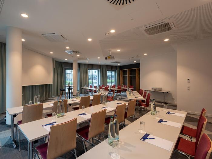 holiday inn express heilbronn an ihg hotel