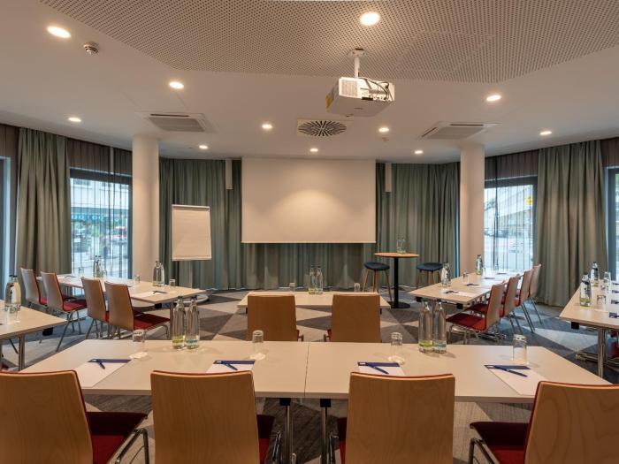 holiday inn express heilbronn an ihg hotel