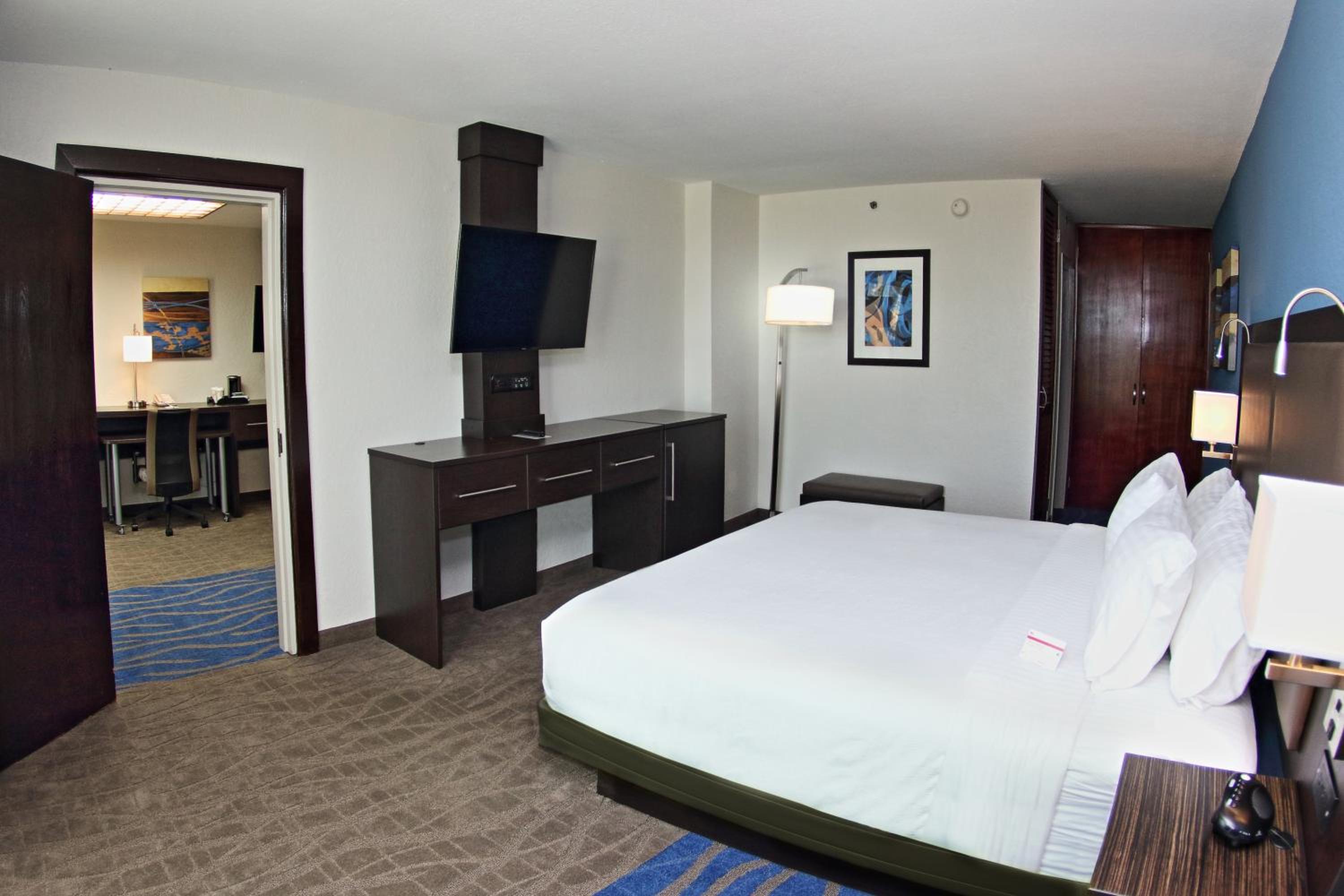 holiday inn mayaguez and tropical casino by ihg