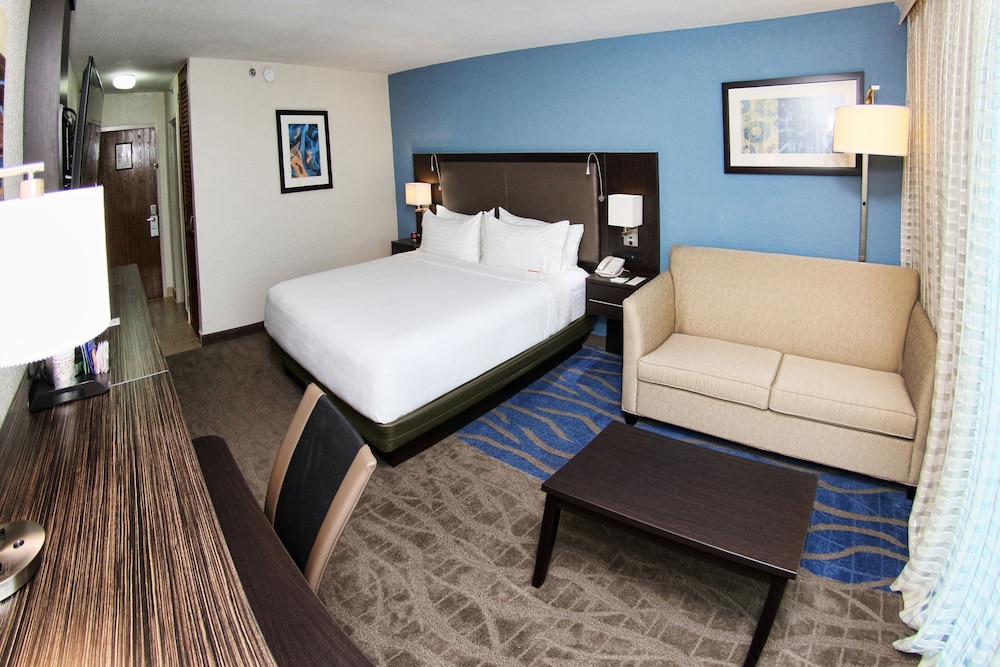 holiday inn mayaguez and tropical casino by ihg