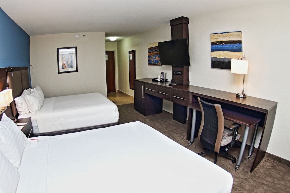holiday inn mayaguez and tropical casino by ihg