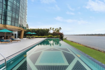 nakarach hotel nakhon phanom