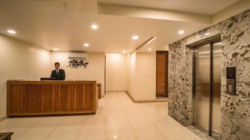 one earth wonder clif udaipur