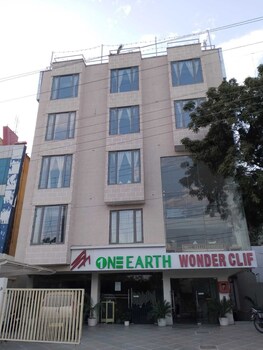 one earth wonder clif udaipur