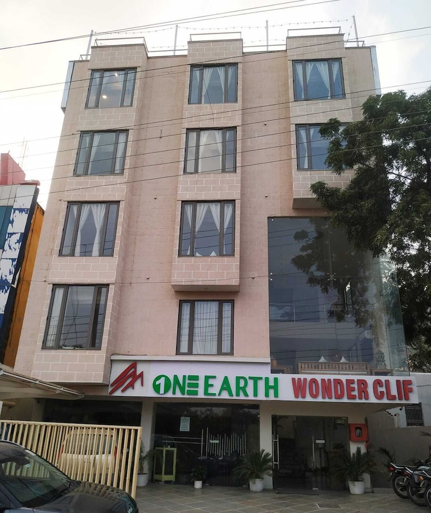 one earth wonder clif udaipur