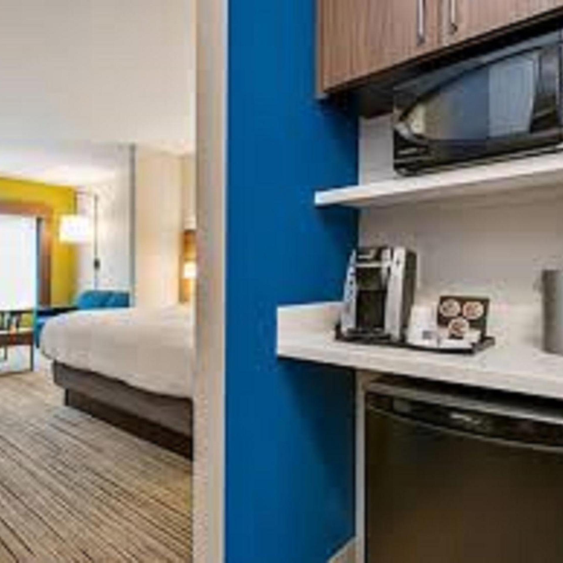 holiday inn express mccomb by ihg