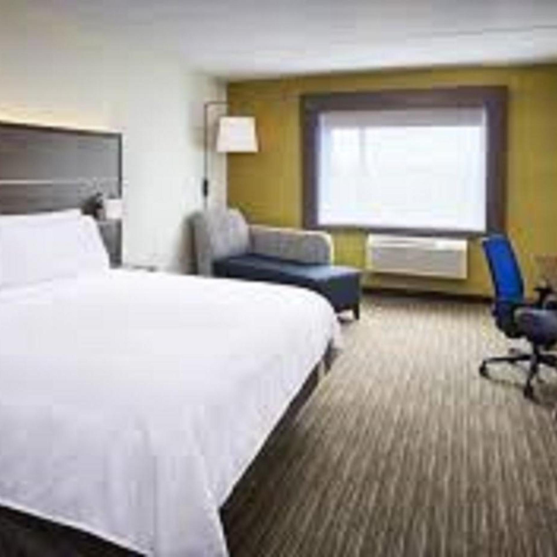 holiday inn express mccomb by ihg