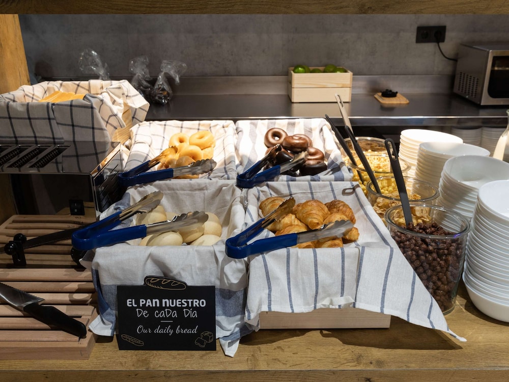 ibis budget madrid aeropuerto