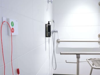 ibis budget madrid aeropuerto