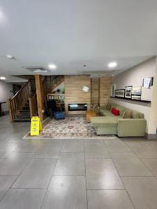 radiant inn and suites