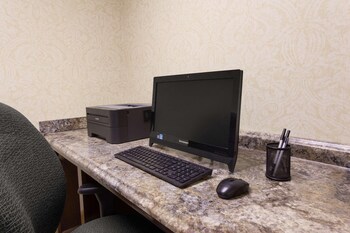 radiant inn and suites