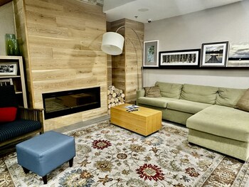 radiant inn and suites