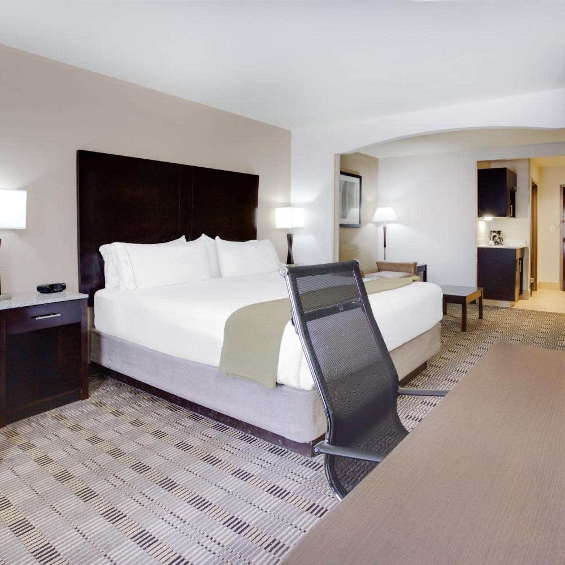holiday inn express hotel and suites mebane by ihg