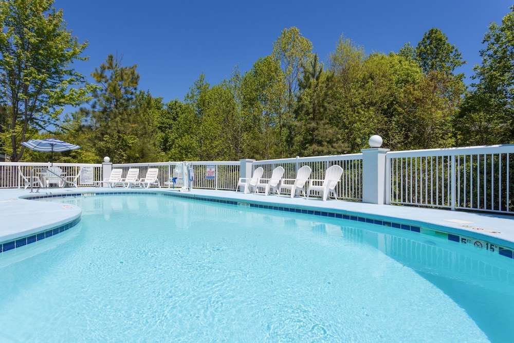 holiday inn express hotel and suites mebane by ihg