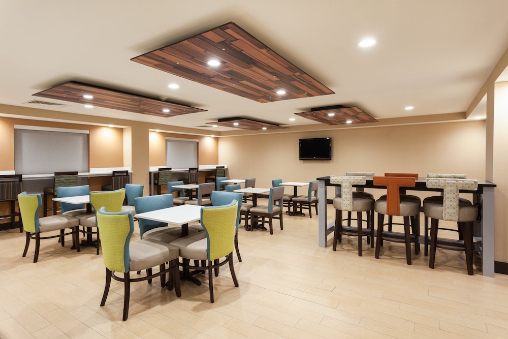 holiday inn express hotel and suites mebane by ihg
