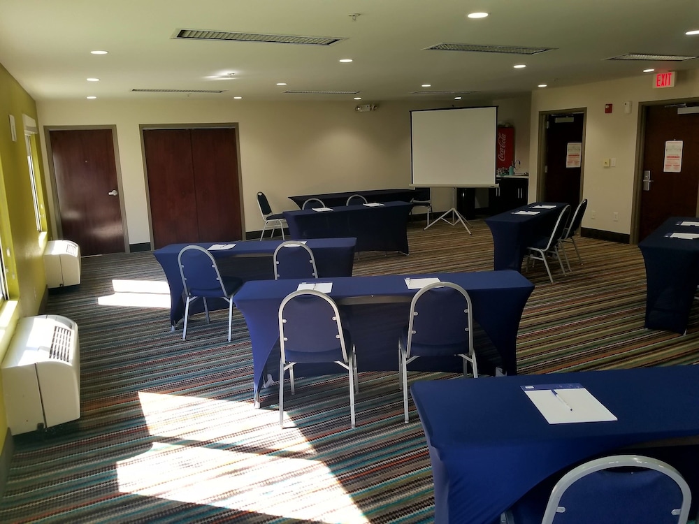 holiday inn express hotel and suites mebane by ihg